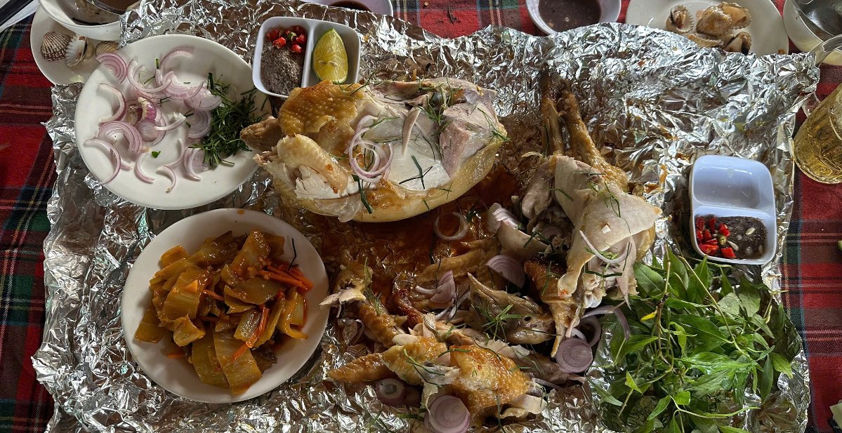 Gà Nướng Đất Sét