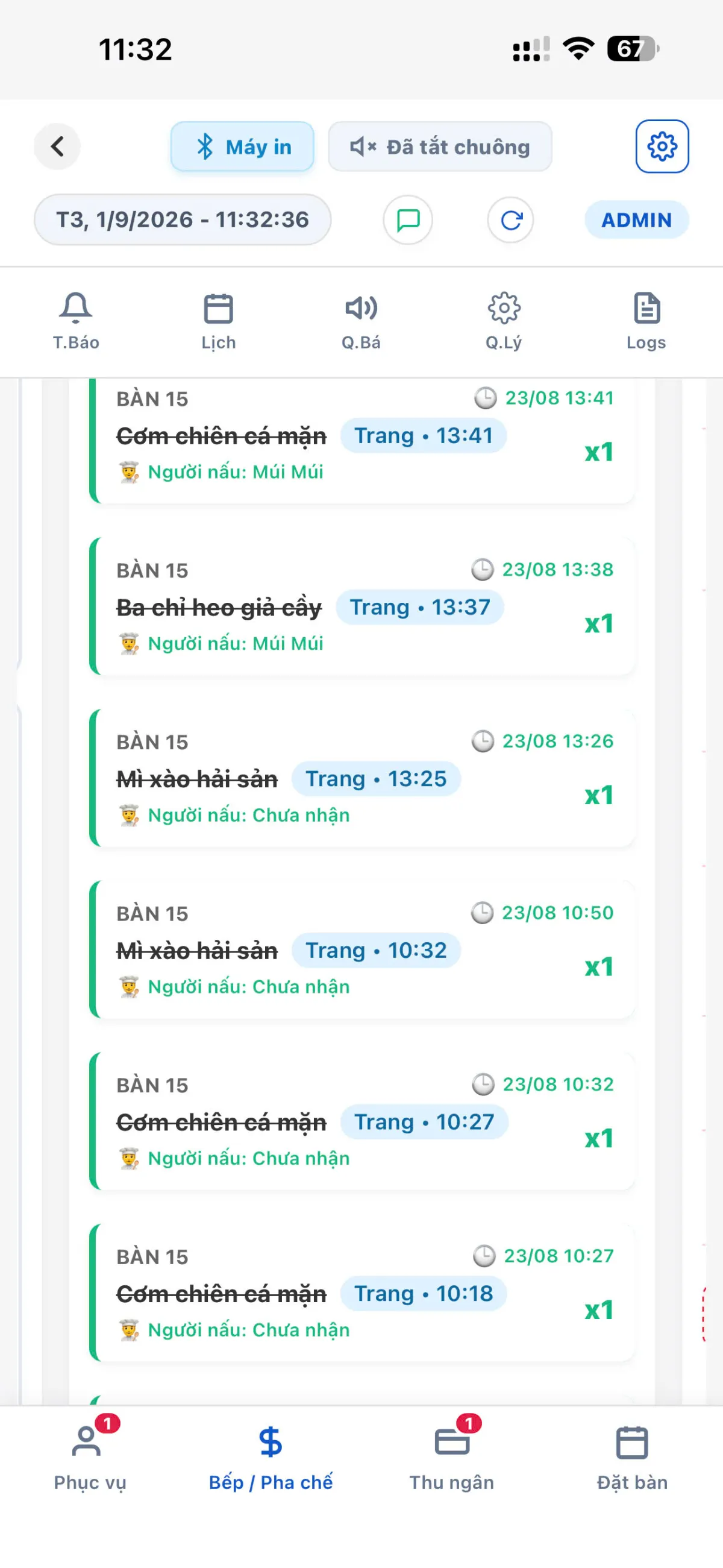 Màn hình trạng thái các món ăn đã được nhà bếp hoàn thành