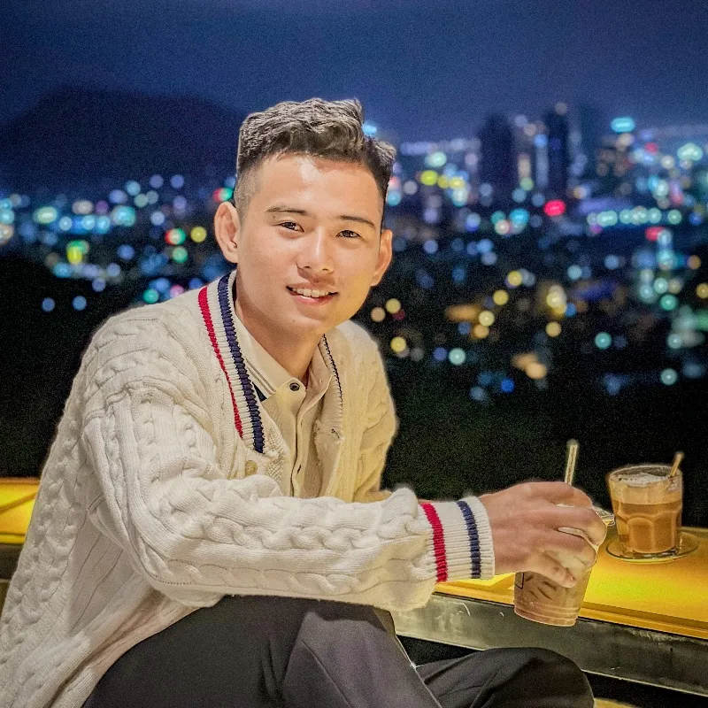Nam Phạm
