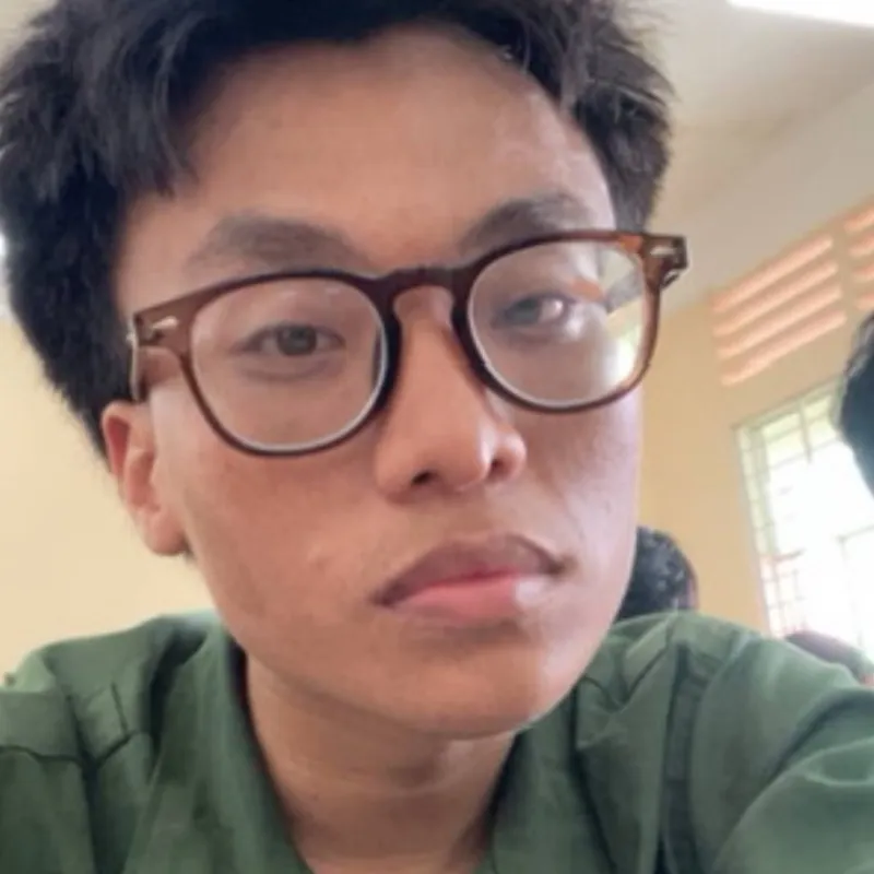 Phạm trung hiếu