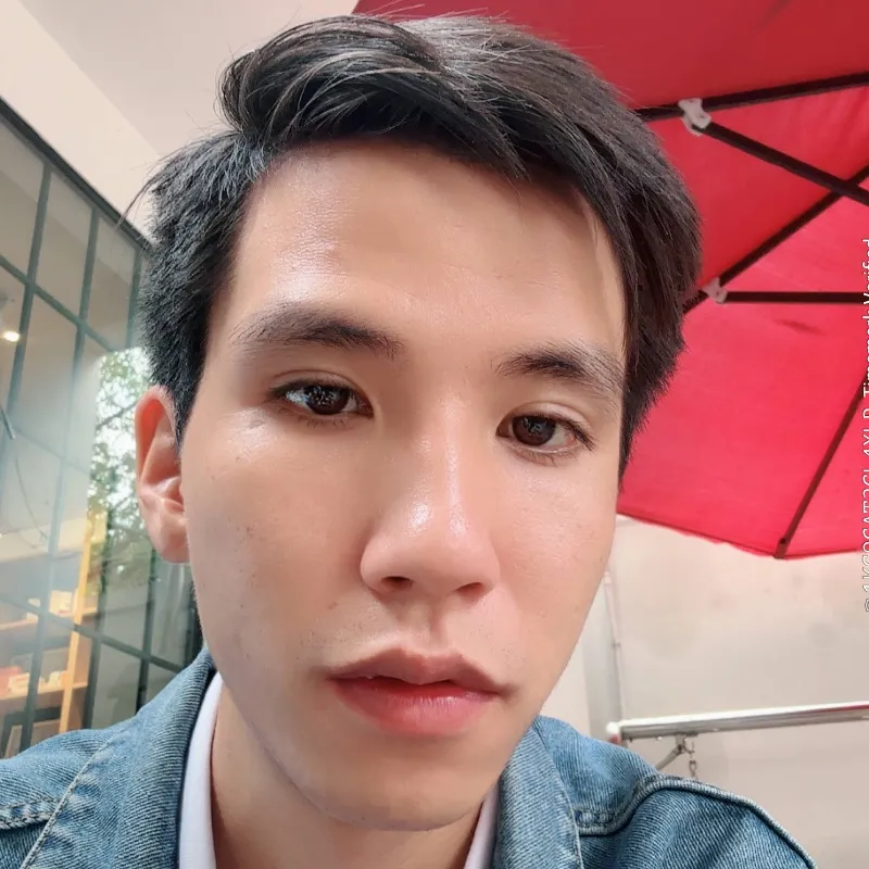 Lê Hoàng