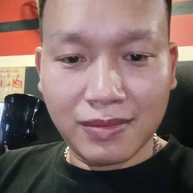 Hoang Le anh
