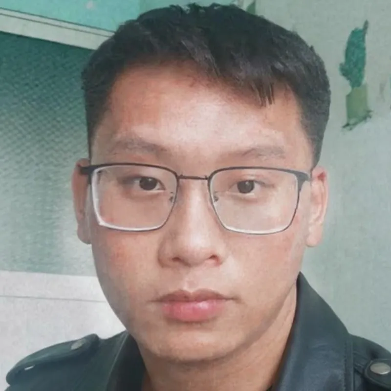 Van Tuan Bui