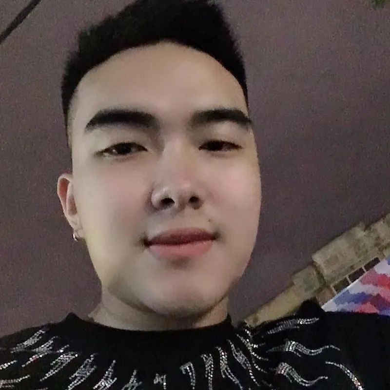 Hoàng Nguyễn